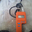 Moisture_Meter_Plywood_Subfloor.jpg
