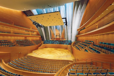 Designed in the 'vineyard' style for orchestral halls, Helzberg Hall's seats wrap around the performance stage in curvilinear terraces.