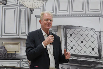 At the Installation Showcase on the show floor, six-time Emmy-nominated actor Ed Begley Jr. discussed his experiences that led him to environmental activism and his new relationship with Bostik, which provided the adhesive for Begley’s LEED Platinum home.