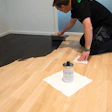 Applying colored hardwax oil is very simple.
