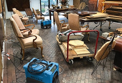 4 J 1217 Wfb Dj18 Techn Photo Aug28 15726 Pm Sm