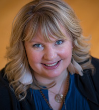 Heather Lindemann Headshot