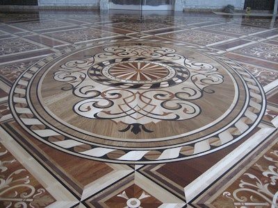 Comm Yantarnaya Pryad Parquet 4 4 Med