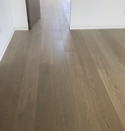 The flooring that was ordered once the installation had already begun was noticeably glossier than the flooring from the original order.