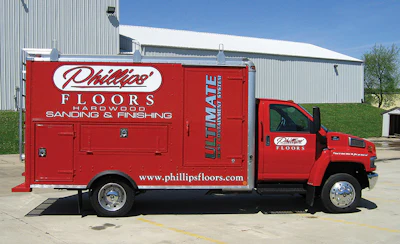 Ooz 620 Wfb Jj20 Tv Exterior Phillips Floors Med
