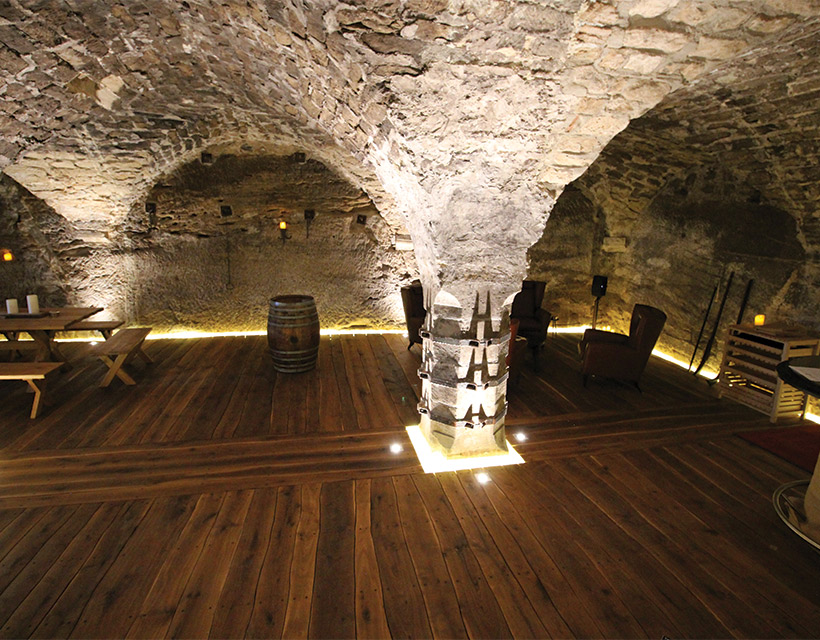 14th-Century German Castle Rocks a Live-Edge Oak Floor | Wood Floor ...