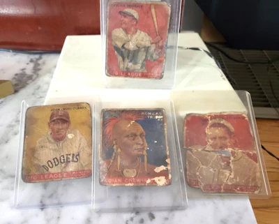 2 8 Vintage 4 Cards