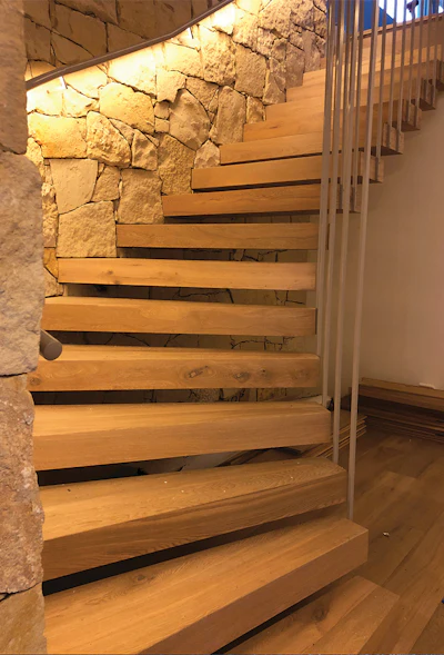 Zzz 421 Wfb Am21 Da Winners Stairs Creative Flooring Solutions 2 2 Med