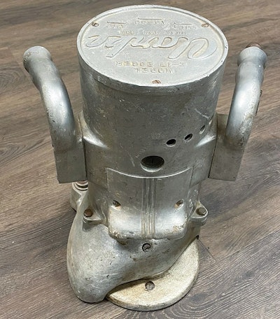 6 G 621 Wfb Jj21 Feature Machines Paw Clarke E 17 Edger Med