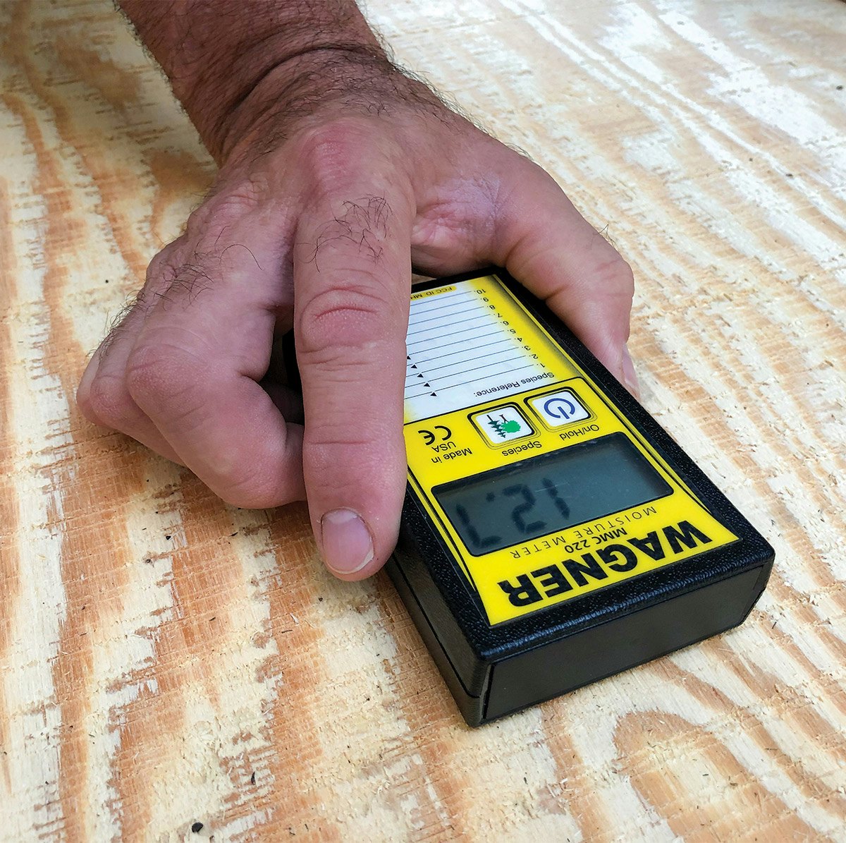 B and top q moisture meter