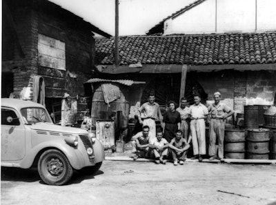 A scene from MAPEI's early days in 1937.