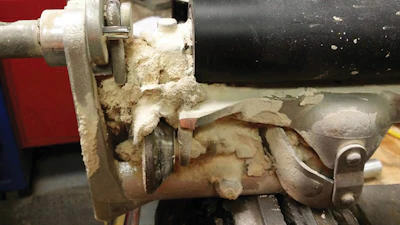 A great example of what can build up in your upper roller if you don't regularly blow it out.