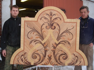 Pl 219 B2 0117 Slide