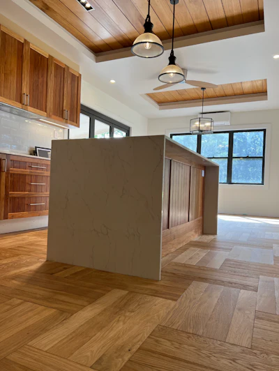 Flooring: STG | Species: European oak | Finish: Loba | Adhesive: MAPEI | Equipment: Frank