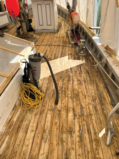 3 J 224 Wfb Fm24 Wdwrks Boat 3
