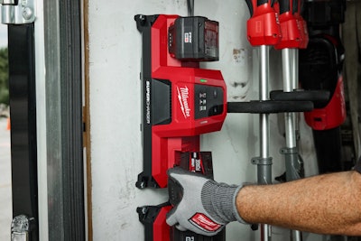 M18 Dual Bay Simultaneous Super Charger