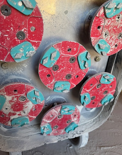 4 C 625 Wfb Jj25 Techn Bottomofgrinder Img 0602 Lg