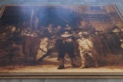 The completed 'Night Watch in Wood' measures nearly 4 by 5 meters, is composed of 195,000 wooden pixels, each measuring 1 centimeter square, and is crafted from 45 species and 52 colors.