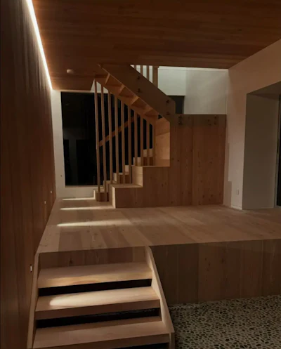 Manufacturer: Mafi | Adhesive: Sika