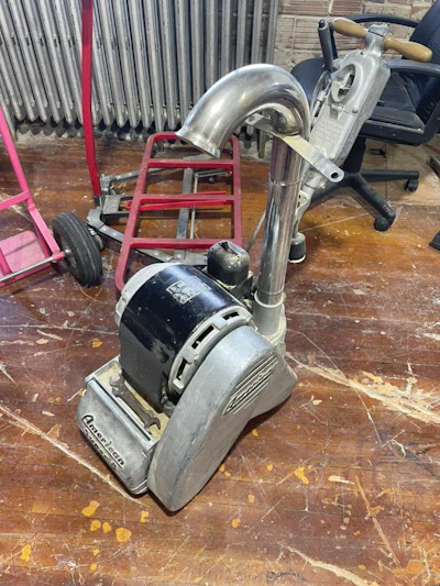 3 L 826 Wfb As26 Talking Shop Joe Smith Super 8