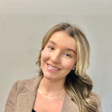 Live Learn Headshot